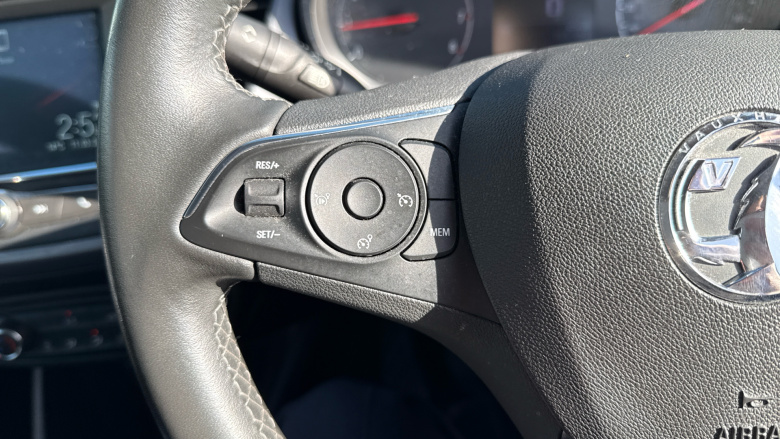 Vauxhall Crossland 1.2 Design 5dr Petrol Hatchback